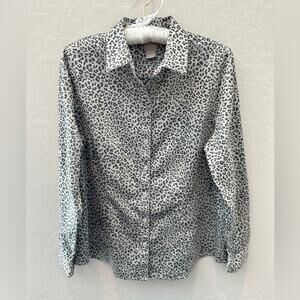 CHICO’S | Gray Leopard Animal Print Office Button Down Long Sleeve Top | 8/10